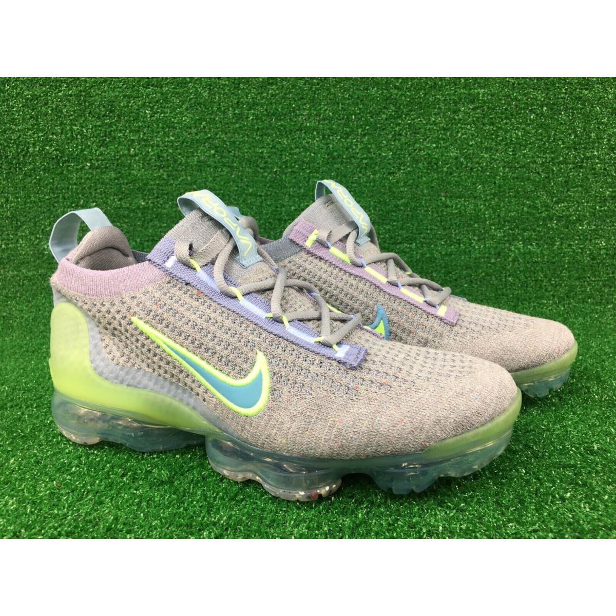 Nike vapormax flyknit size 6.5 best sale