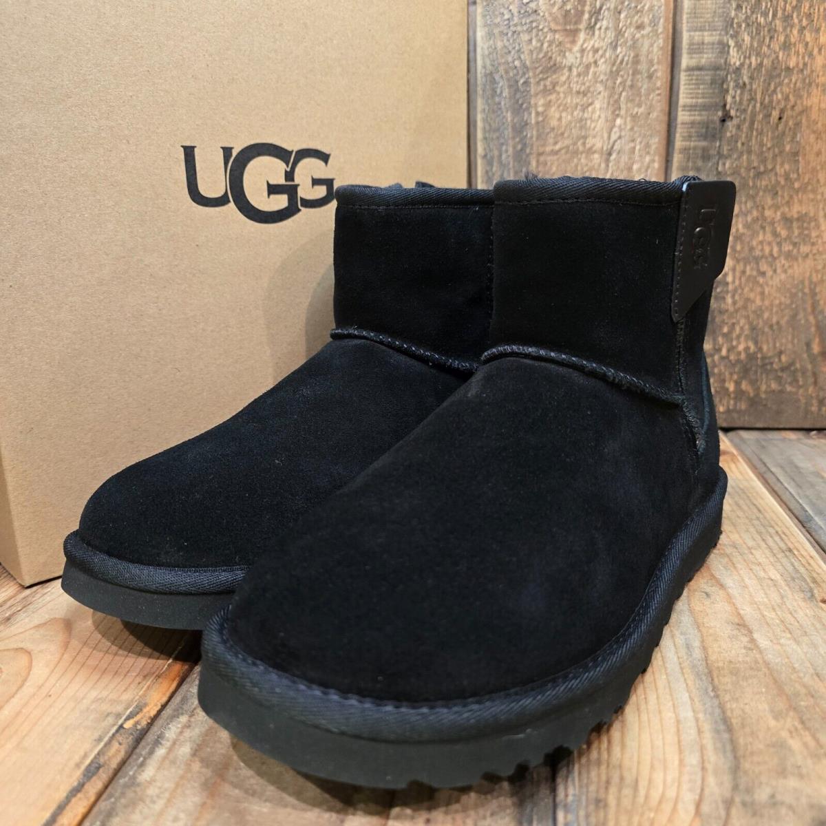 Womens US 8 Ugg Classic Mini Bailey Zip Boot Black Suede Wool Lined Ankle Shoe