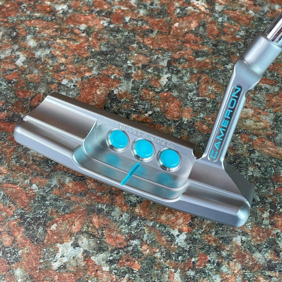 Scotty Cameron Super Select LH Newport 2 Custom Robin`s Egg Blue Paint 34 /354g