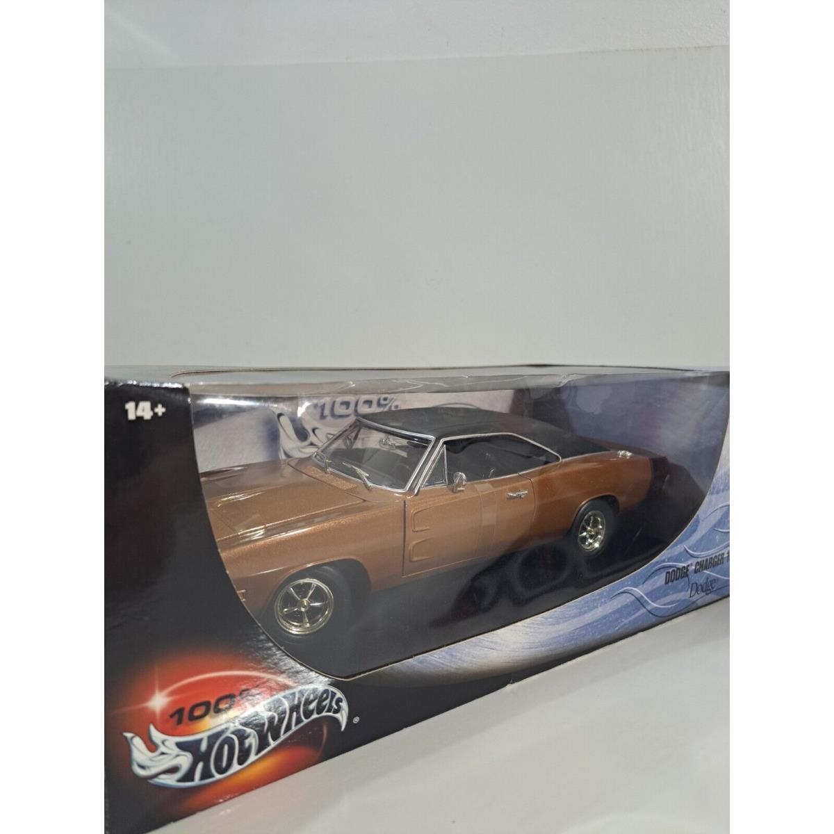 Hot Wheels 50423 1:18 Die Cast 1969 Dodge Charger R/t Muscle Car