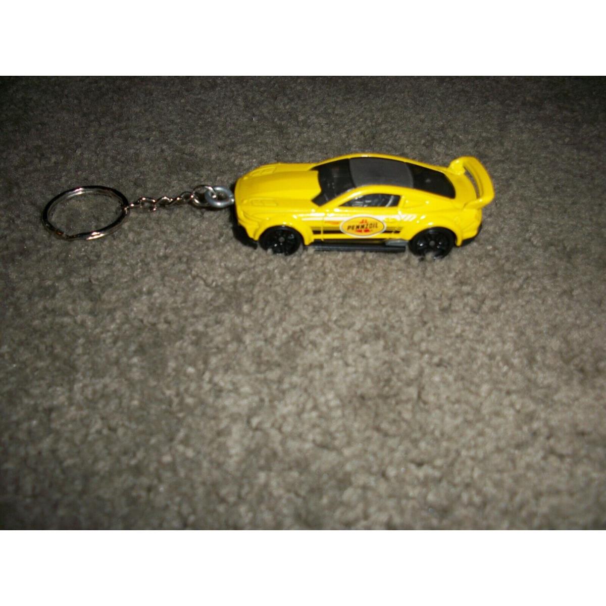 Hot Wheels 2015 Custom Mustang 1-64 Rare Keychain-ford Mustang