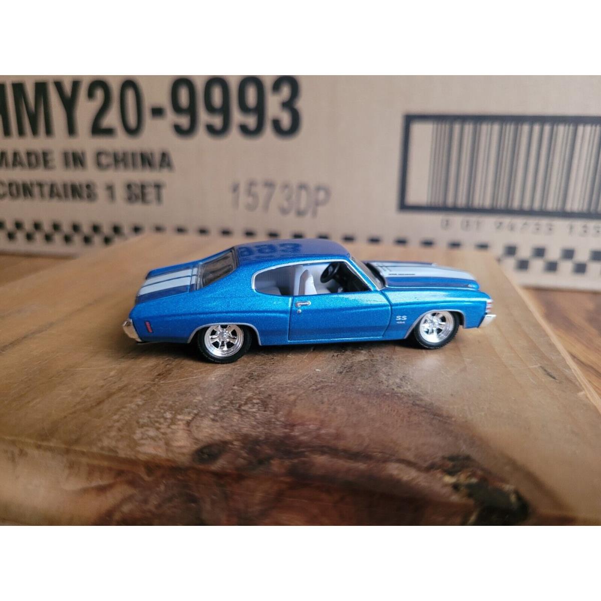 Hot Wheels `71 Chevy Chevelle 454 SS `72 Chevy Ramp Truck