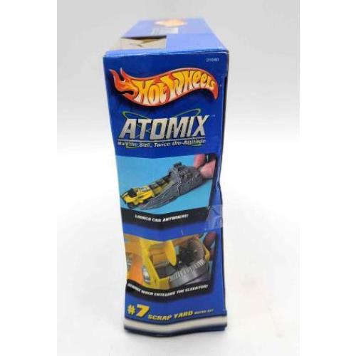 Hot Wheels Atomix 7 Scrap Yard Micro Set Mattel Wheels 3 Vehicles Launcher Nip