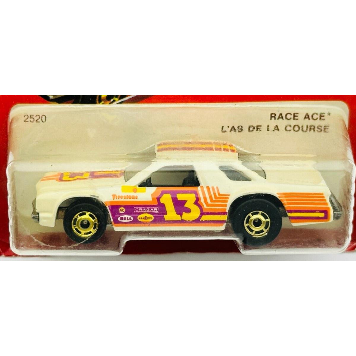 Hot Wheels Blackwall Race Ace White 2520 in Canadian Blisterpack