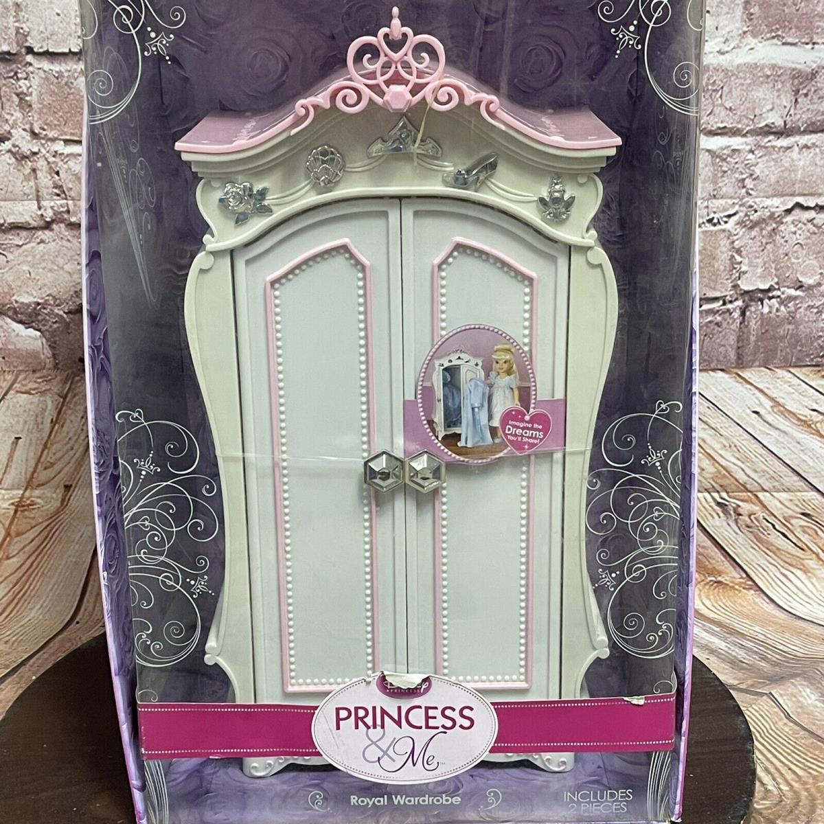 Disney Princess and ME Royal Wardrobe Trunk Armoire Dresser Doll Furniture