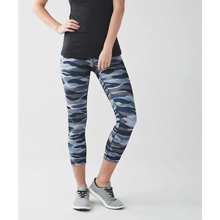 Lululemon Wunder Under Crop Iii Leggings Blue/white/grey/black Camo sz 6