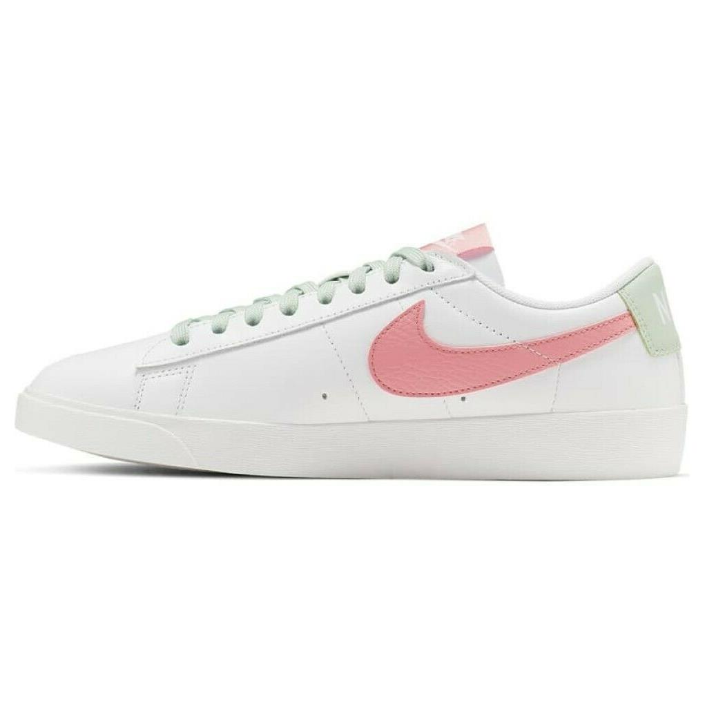 Women`s Nike Blazer Low LE White/bleached Coral - White/Bleached Coral