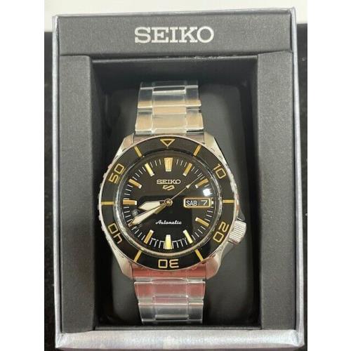 Seiko 5 Automatic Black Dial Steel Bracelet Men`s Watch SRPK99