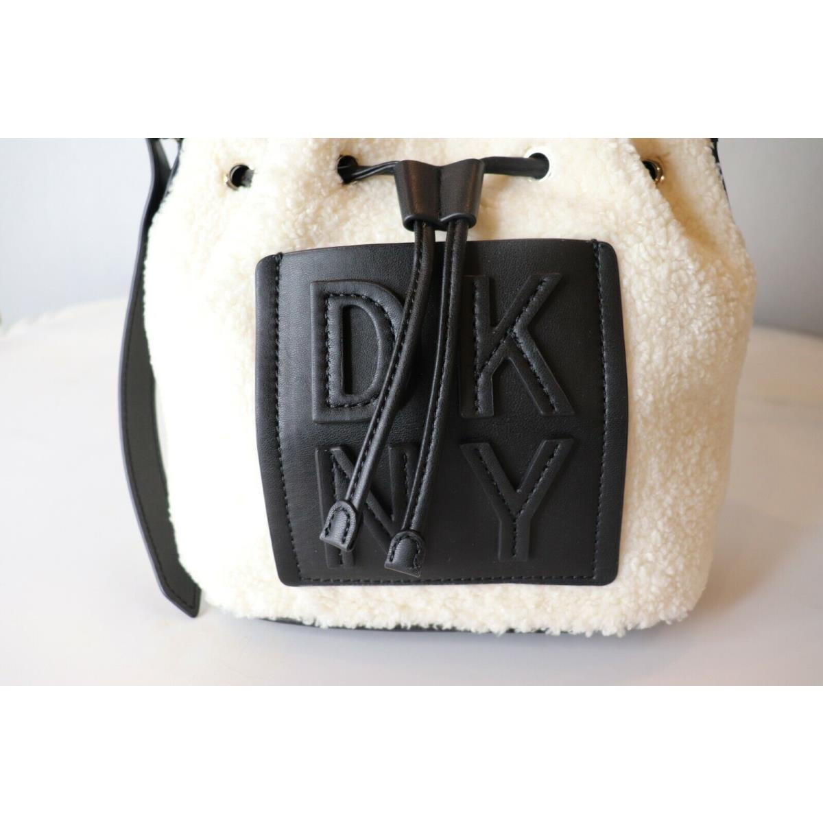 Dkny Tilly Stacked Logo Drawstring Bag Sherpa Ivory