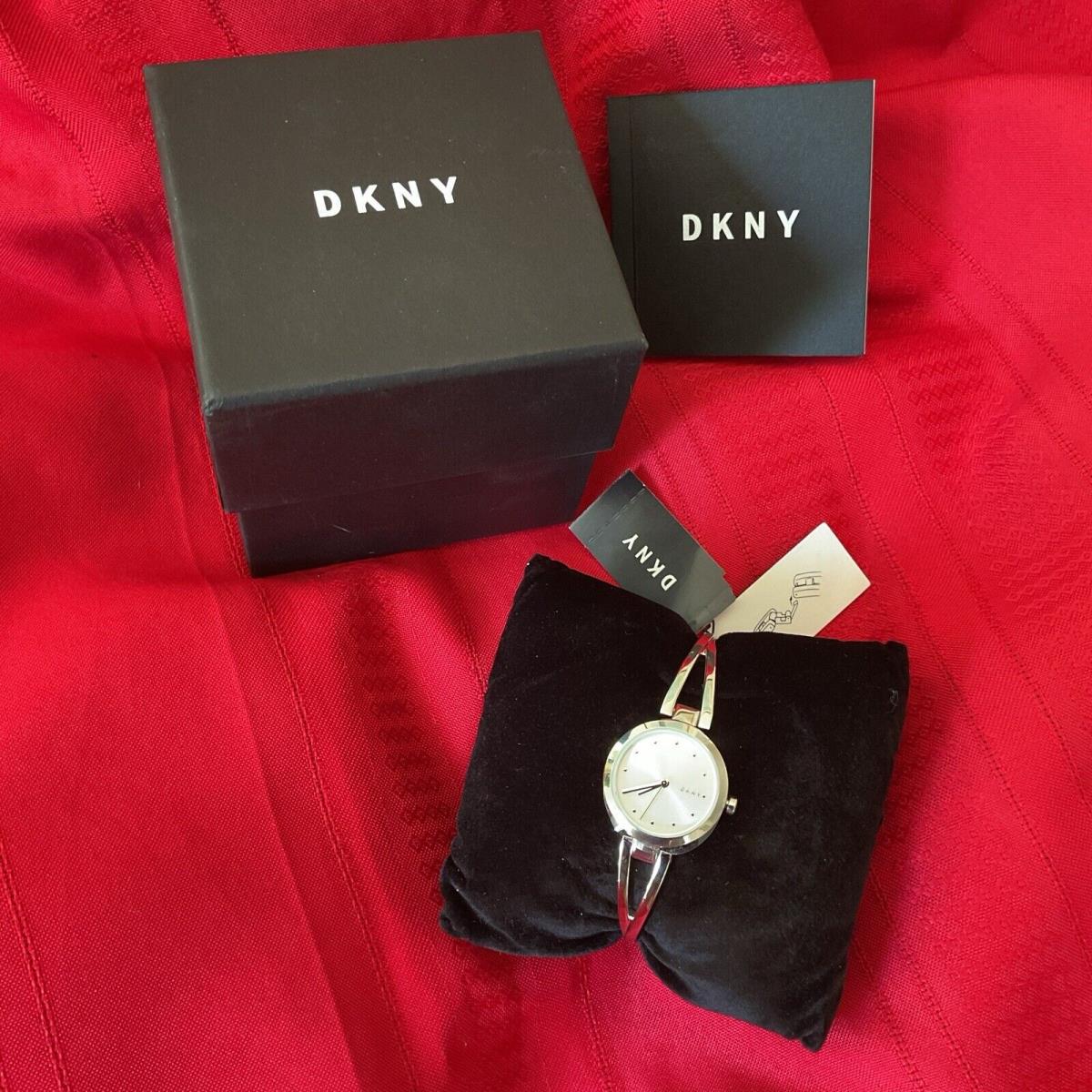 Dkny Donna Karan Stainless Women s Dress Watch + Box + Papers NY2789