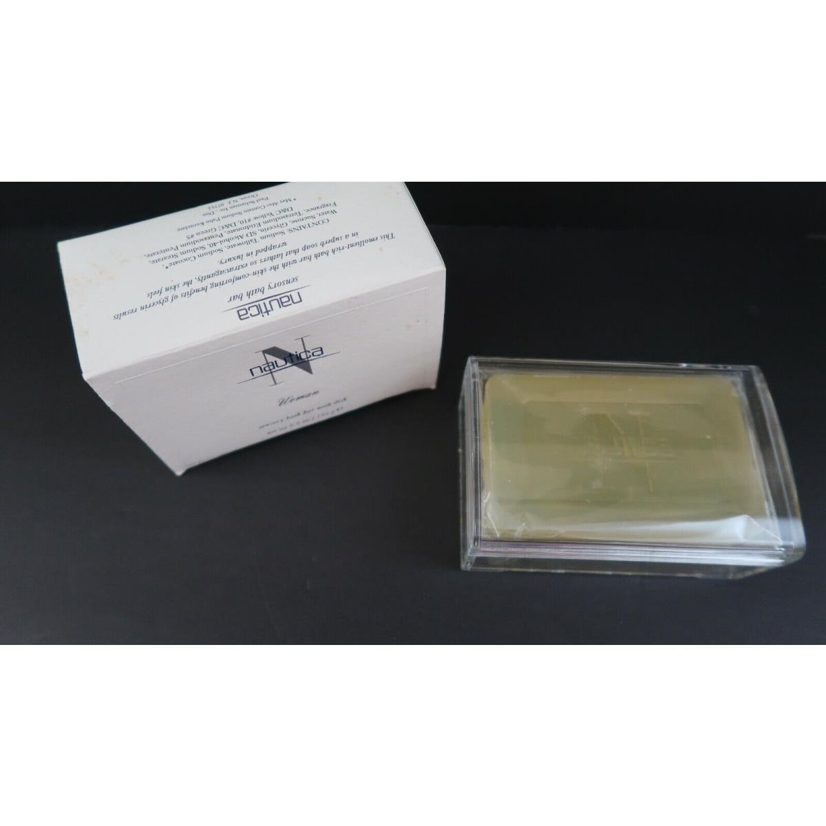 Nautica Woman Fragrance Sensory Bath Bar Soap and Travel Soap Dish 5.5 Ounce