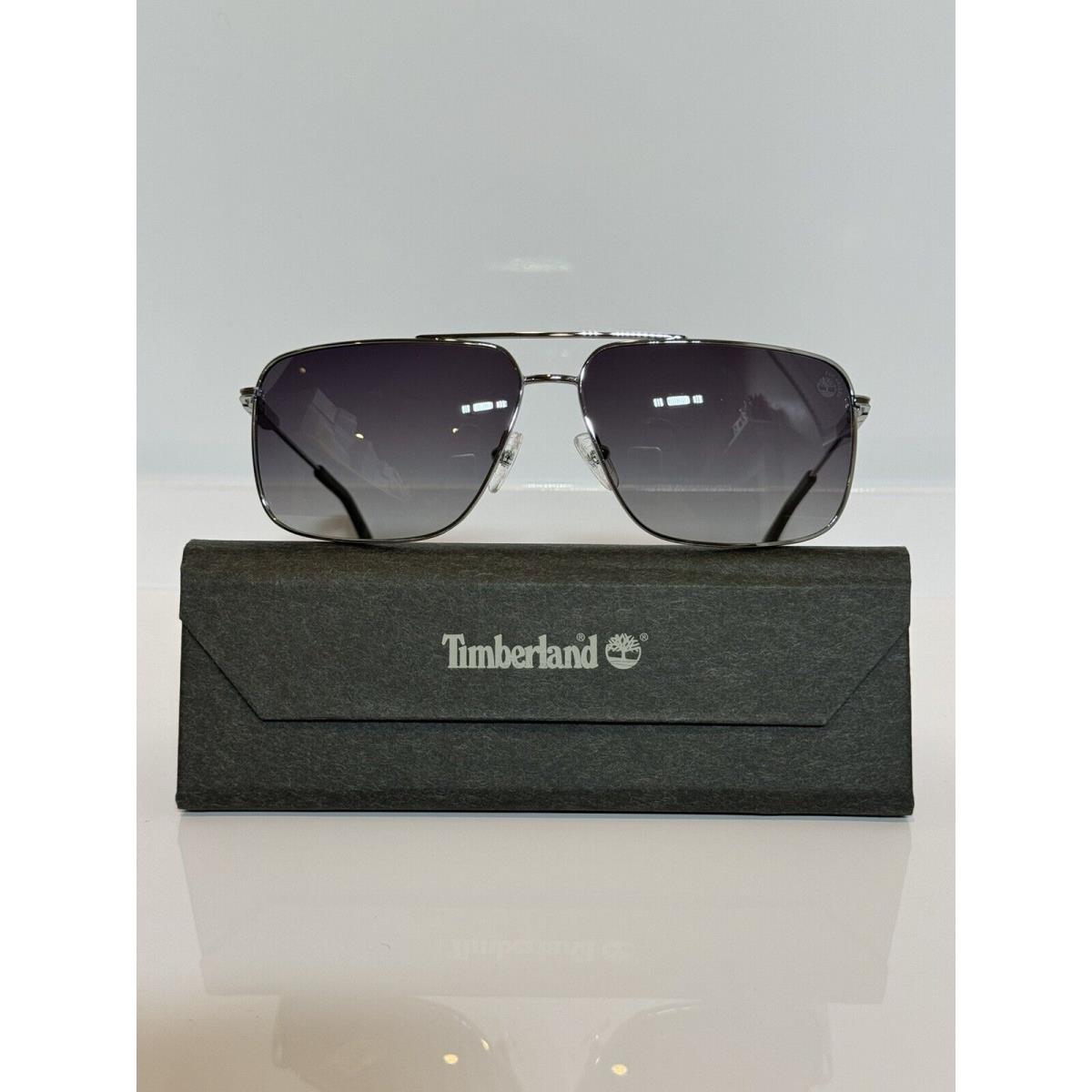 Timberland 9292 08R Silver Aviator Polarized Gradient Sunglasses 61mm