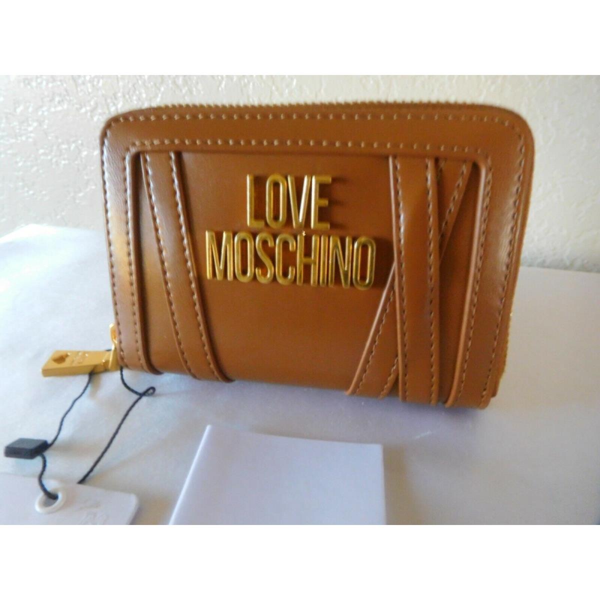 Love Moschino Style JC5648PP0BKS0200 - Tan Zip Around Logo Wallet