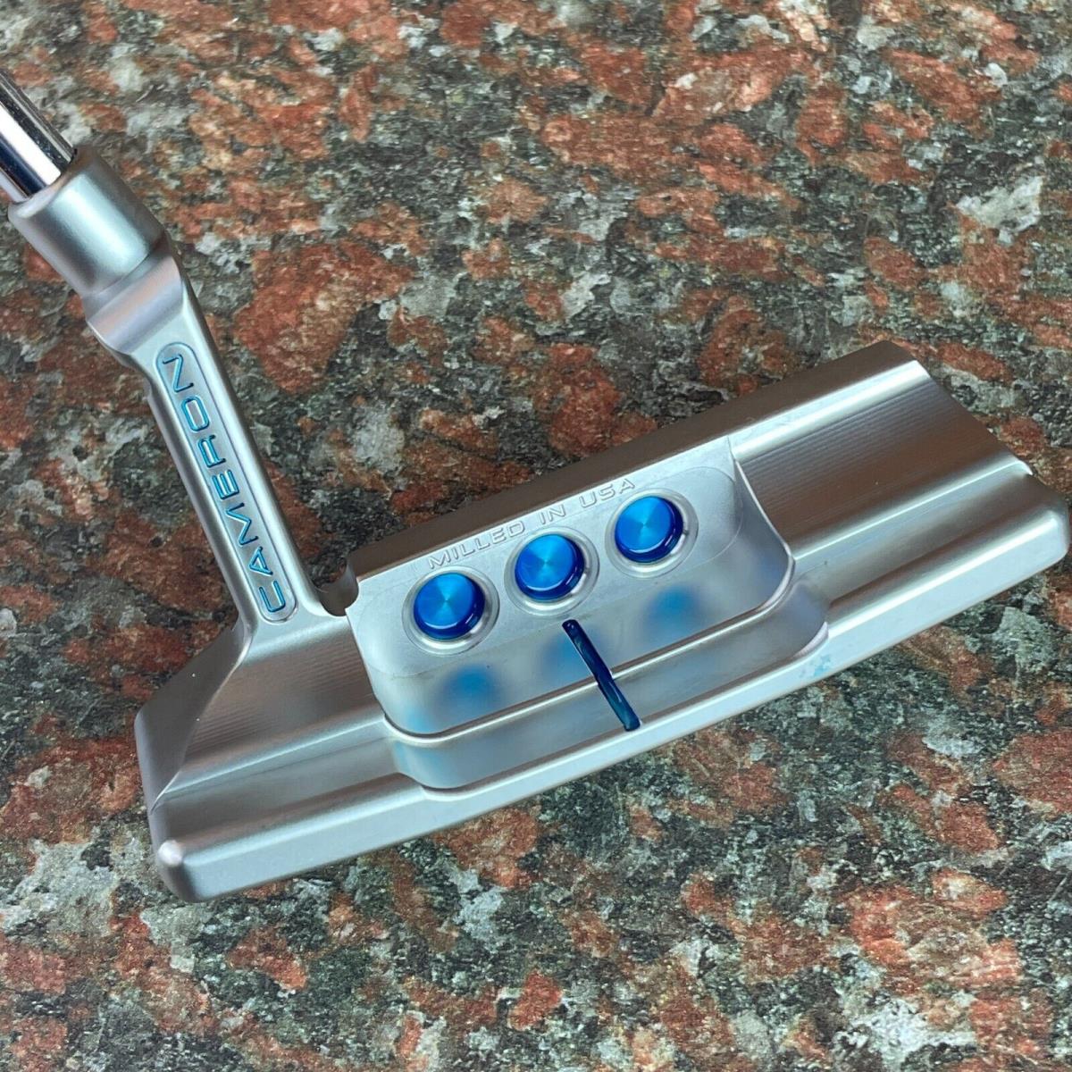 Scotty Cameron Super Select Newport 2 + Custom Sea Bubble Blue Paint 34 /360g