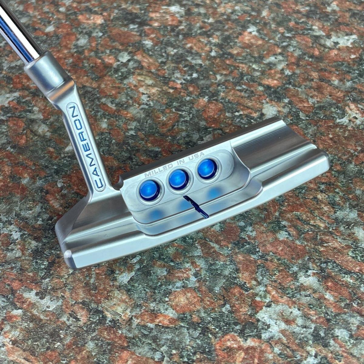 Scotty Cameron Super Select Newport 2 + Custom Translucent Blue Paint 34 /360g