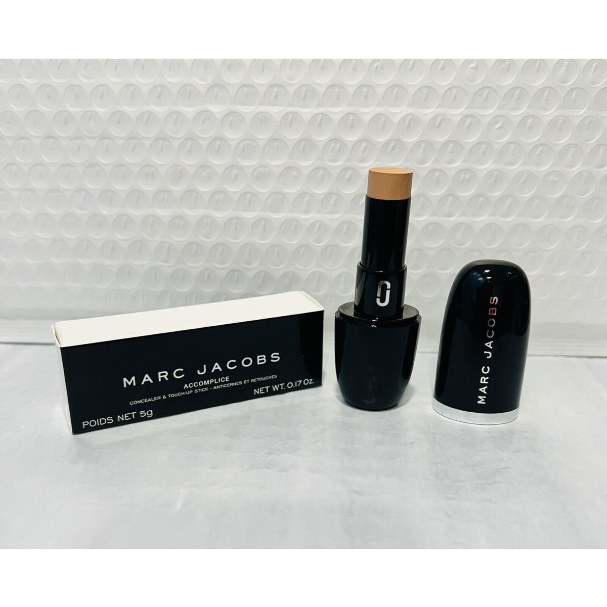 Marc Jacobs Accomplice Concealer Touch-up Stick Light 20