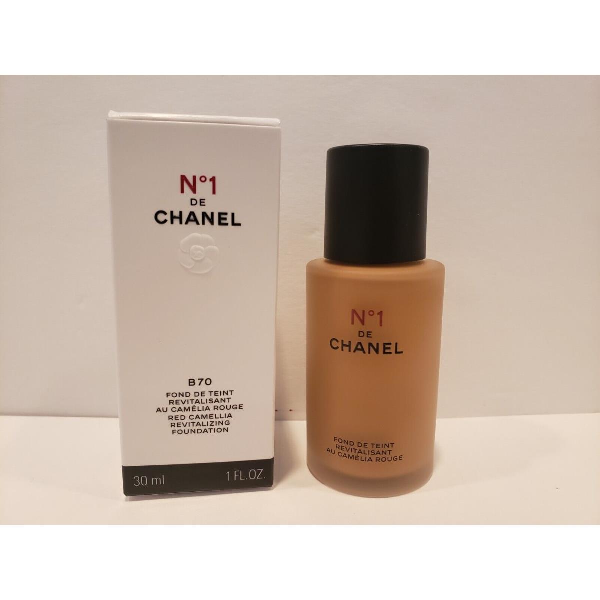 Chanel NO 1 Fond De Teint Red Camellia Revitalizing Foundation B70