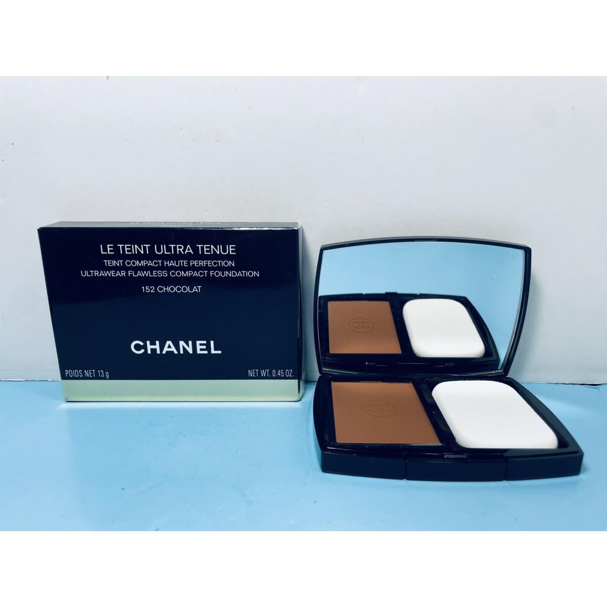 Chanel - Ultrawear Flawless Compact Foundation - 152 Chocolat - 0.45 OZ - Boxed