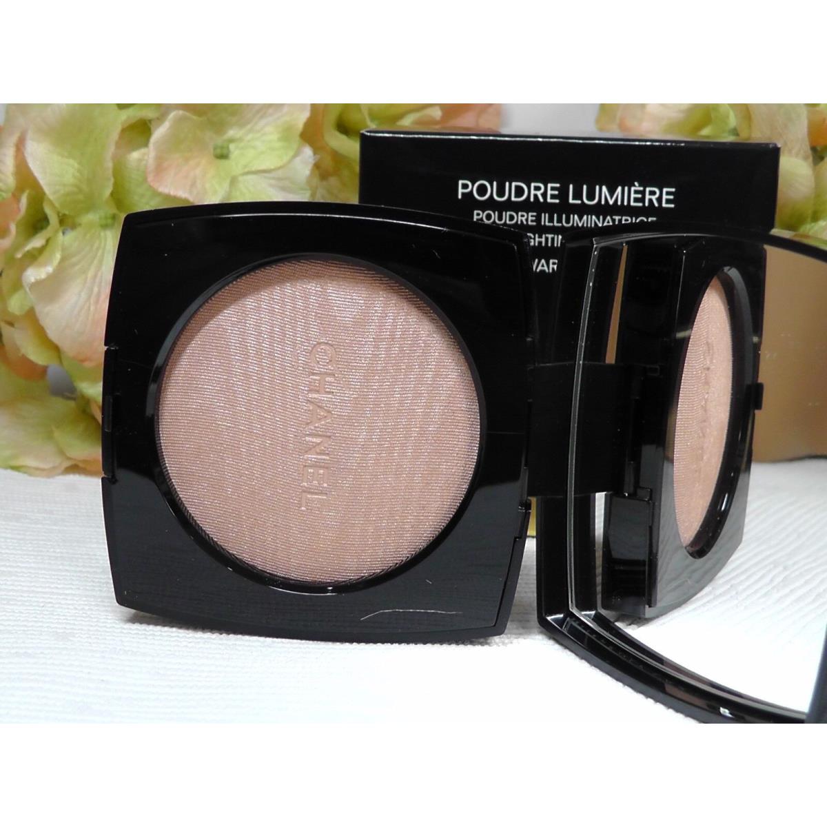 Chanel Poudre Lumi RE Highlighting Powder 20 Warm Gold