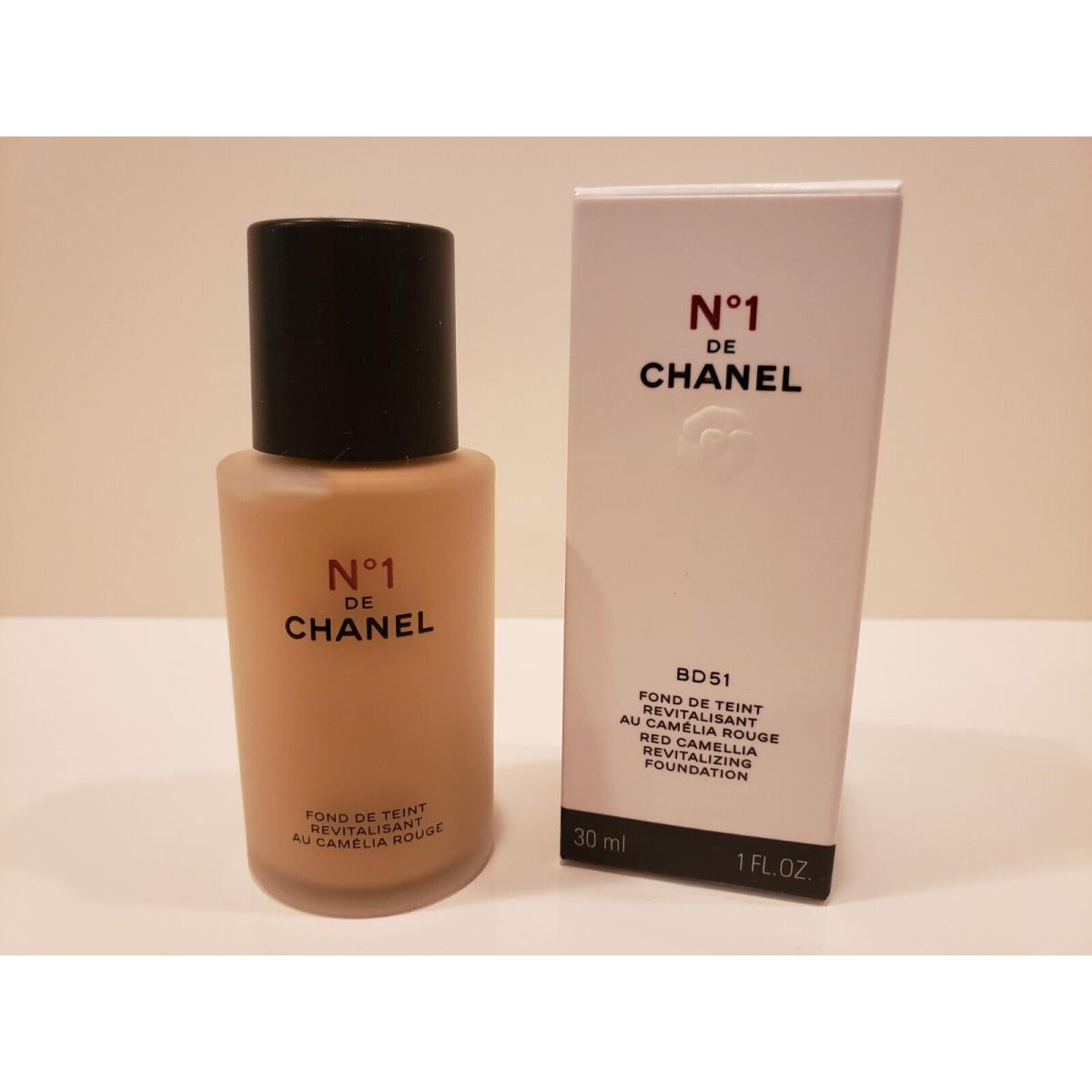 Chanel 1 De Chanel Red Camellia Revitalizing Foundation BD51 1 Fl Oz