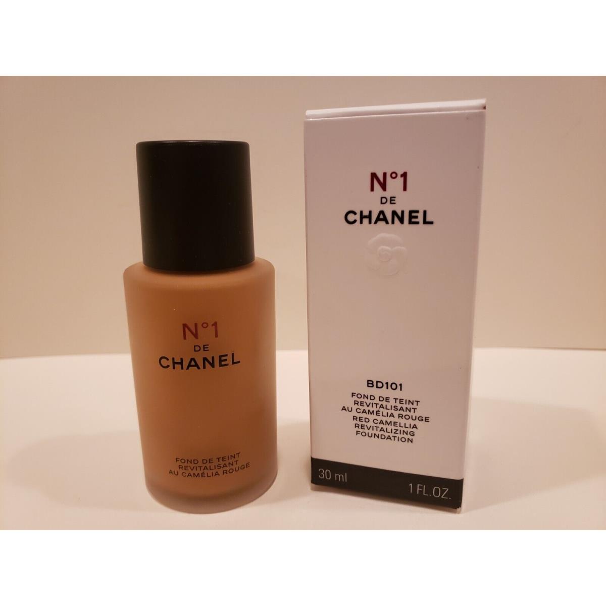 Chanel 1 De Chanel Red Camellia Revitalizing Foundation BD101 1 Fl Oz