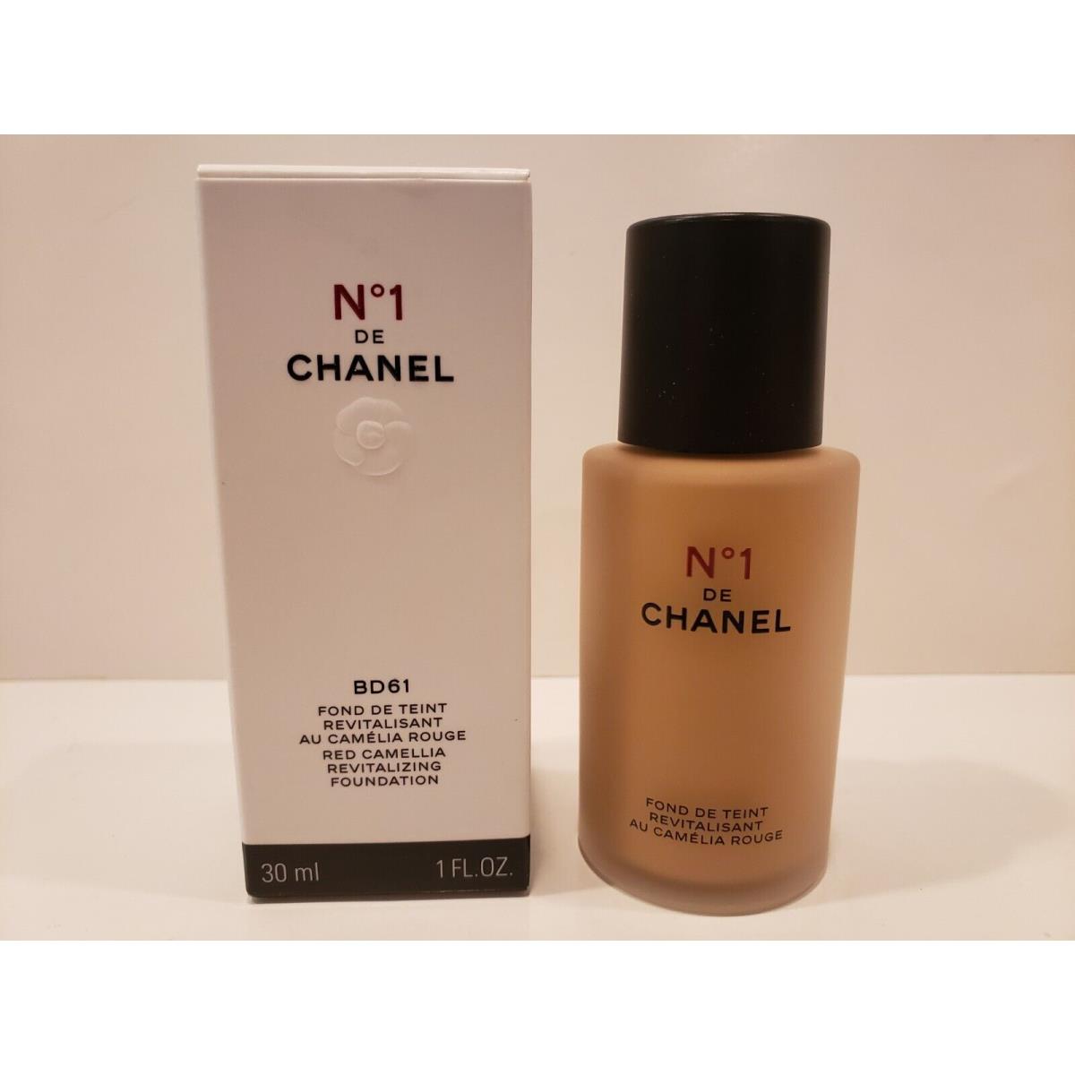 Chanel 1 De Chanel Red Camellia Revitalizing Foundation BD61 1 Fl Oz