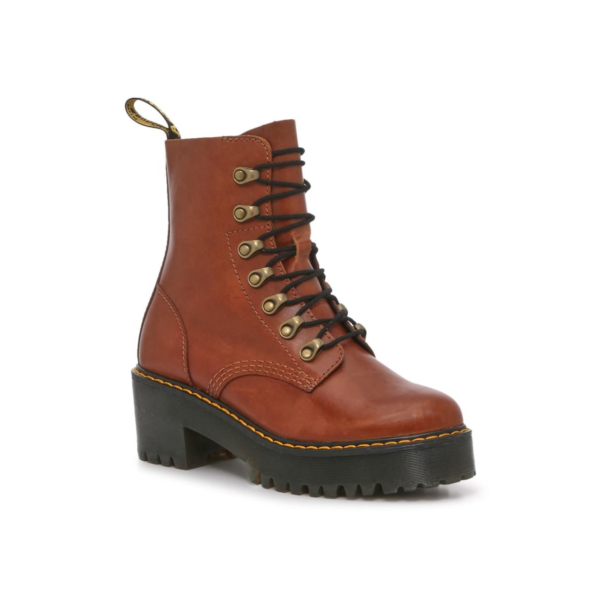 Woman`s Boots Dr. Martens Leona Boot