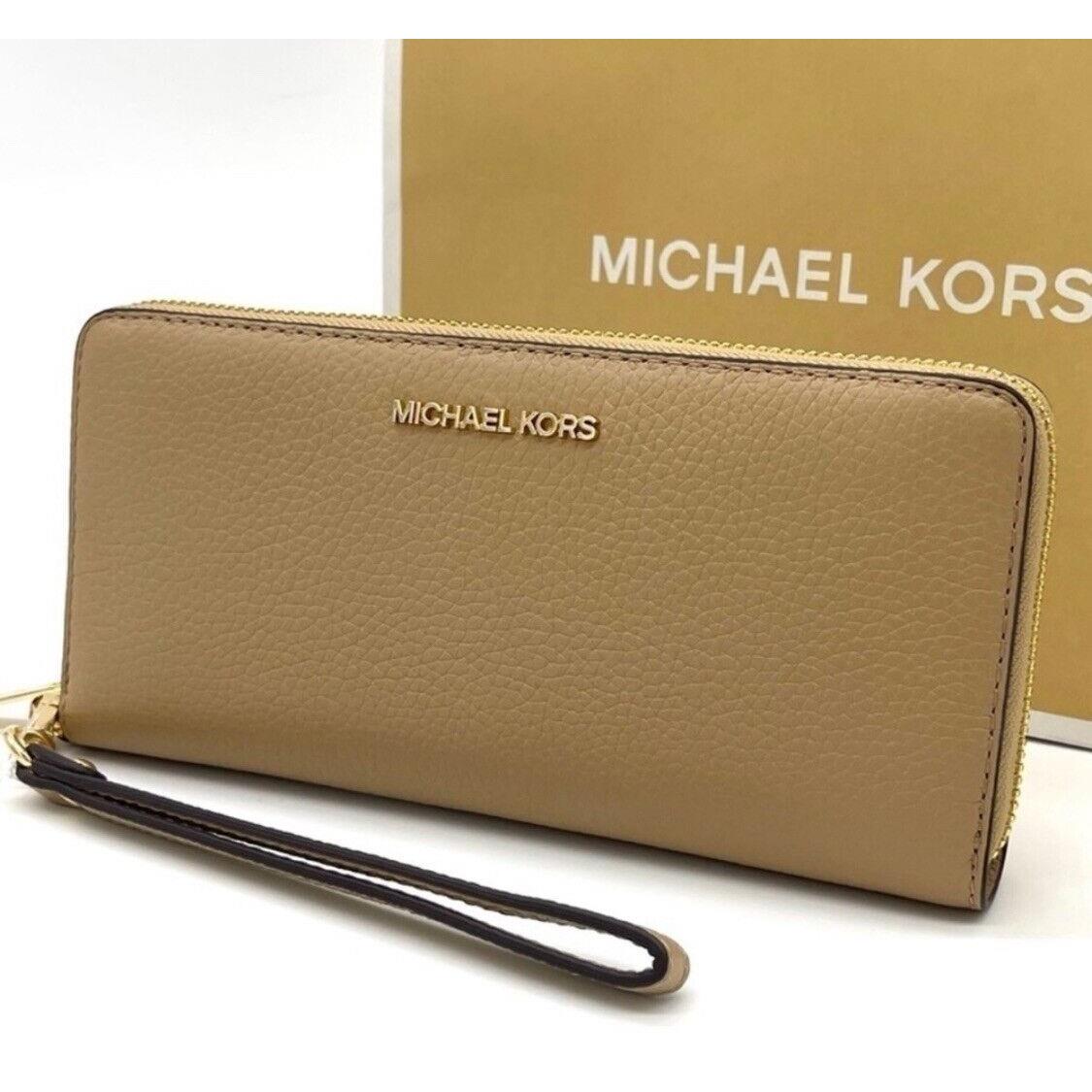 Michael Kors Jet Set Large Travel Continental Leather Wallet Camel