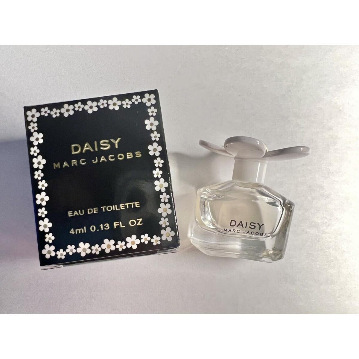 Marc Jacobs Daisy Eau De Toilette Mini Deluxe Travel Size 4ml / 0.13 oz France