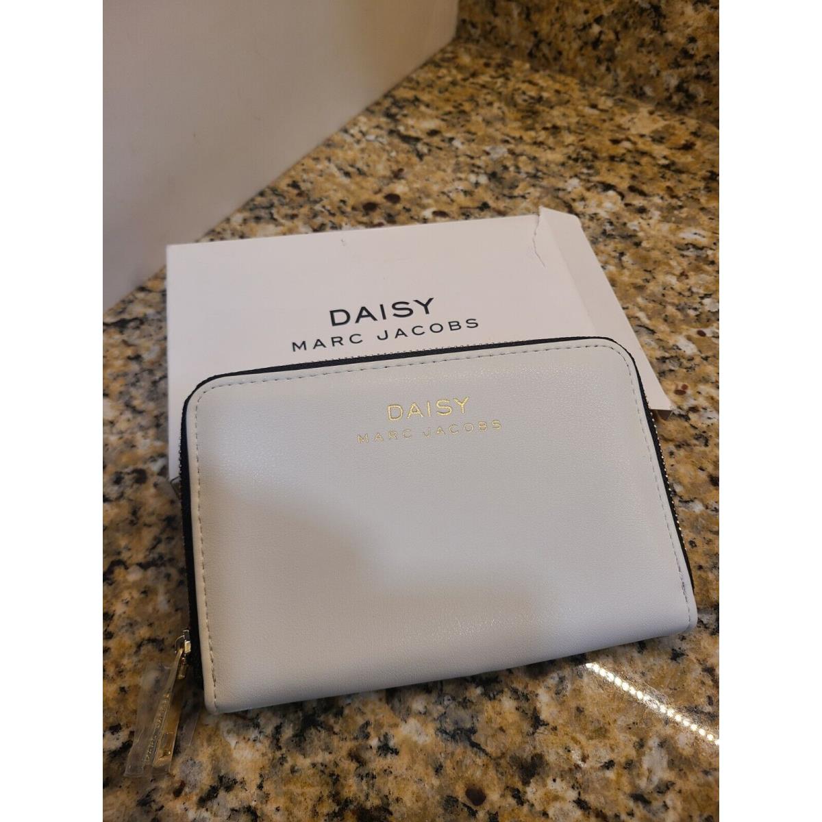 Daisy Marc Jacobs Pouch p