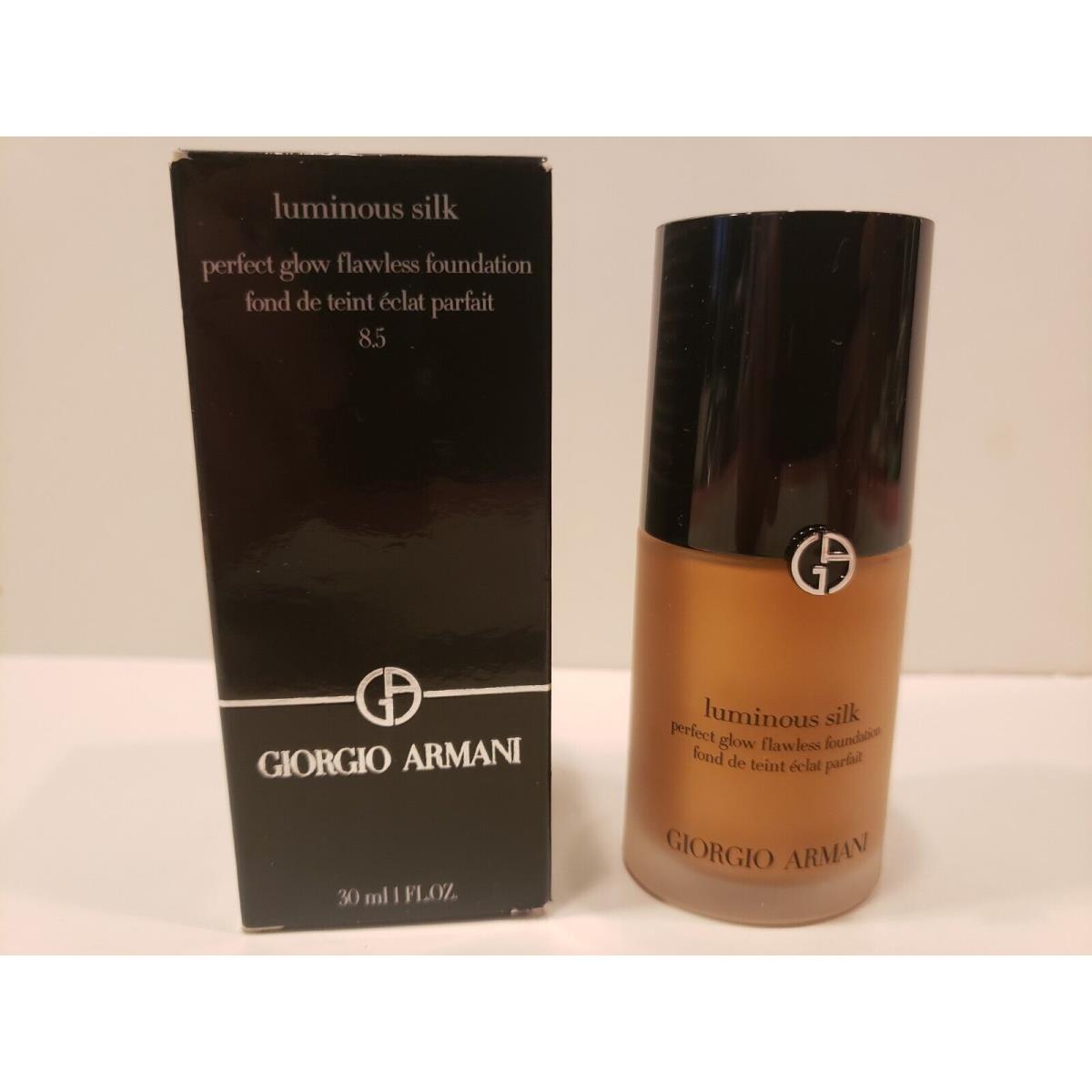 Giorgio Armani Luminous Silk Perfect Glow Flawless Foundation 11.75 1 Fl Oz