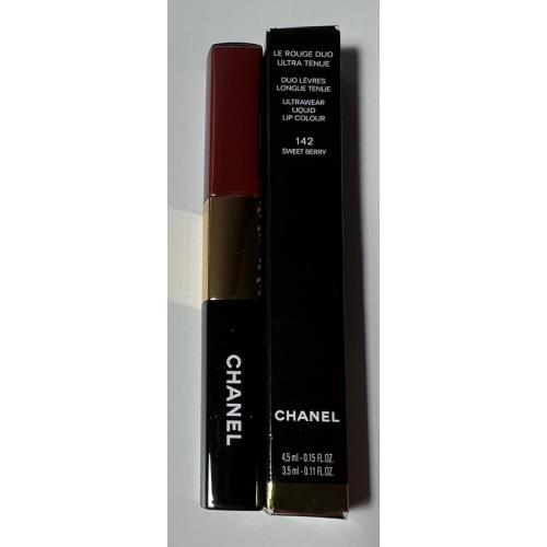 Chanel 142 Sweet Berry Le Rouge Duo Ultrawear Liquid Lip Colour