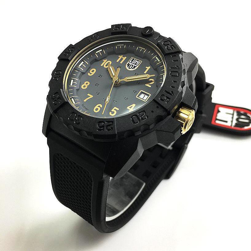 Men`s Luminox Navy Seal Dive Black and Gold Diver`s 45mm Watch 3508.GOLD