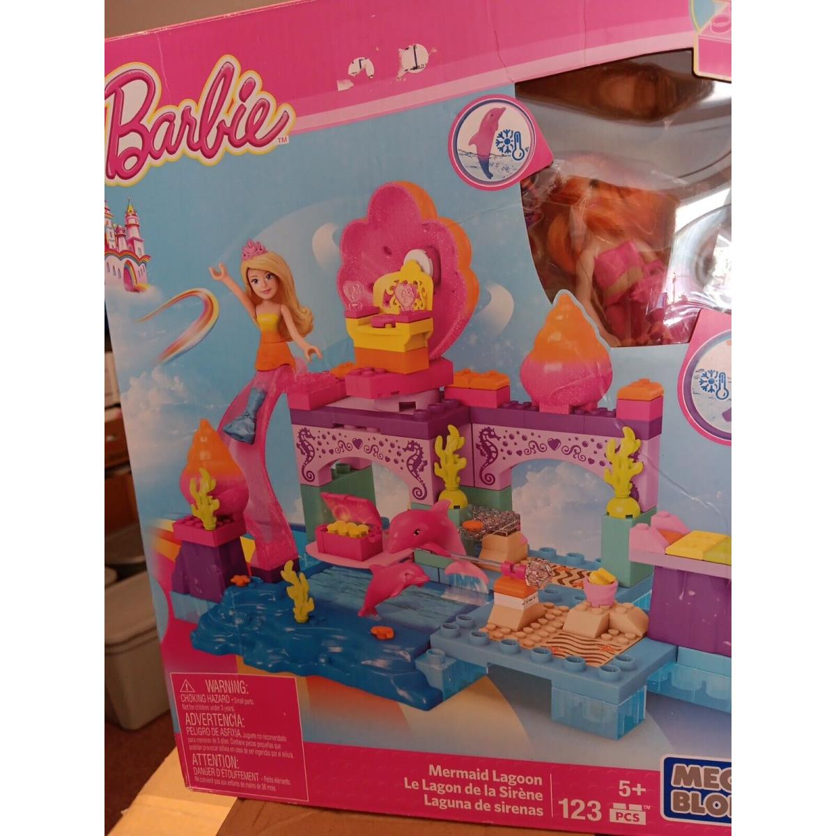 Mega Bloks Barbie Mermaid Lagoon w/ Dolphin 123 Pcs Castle 81 Pcs