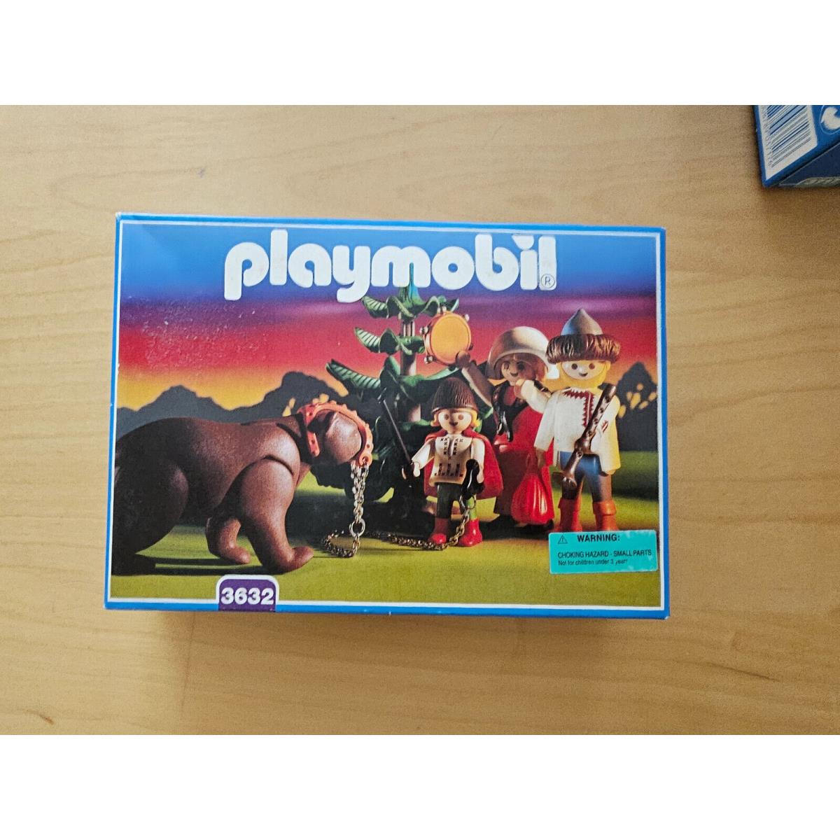 Playmobil 3632 Gypsies with Dancing Bear Mint Complete