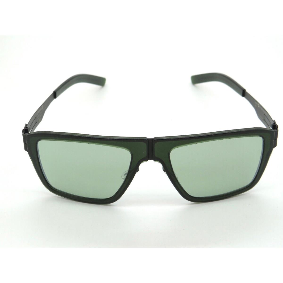 IC Berlin M13 Bjornsonstrabe Green Transparent/black 54mm Sunglasses