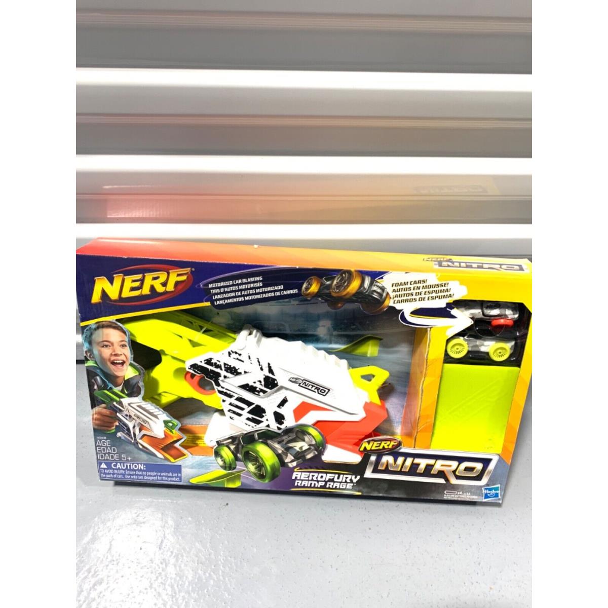 Nerf Nitro Aerofury Ramp Rage Motorized Car Blaster Gun Ramp Foam Cars 5+