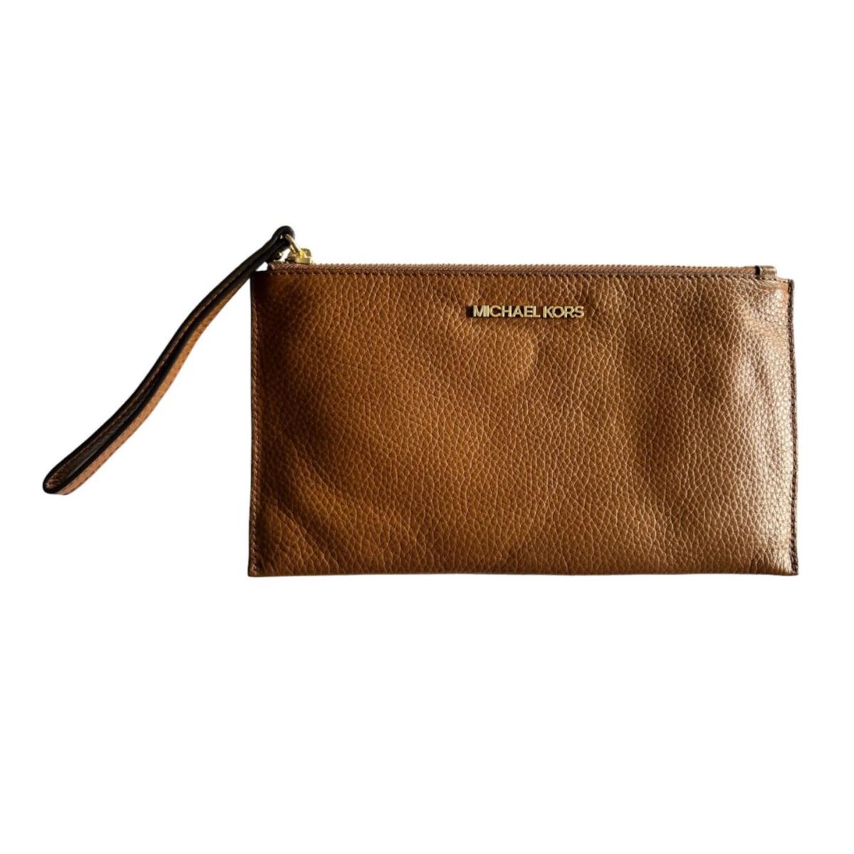 Michael Kors Leather Luggage Jet Set Item Wristlet - Handle/Strap: Luggage, Hardware: Gold, Exterior: Luggage