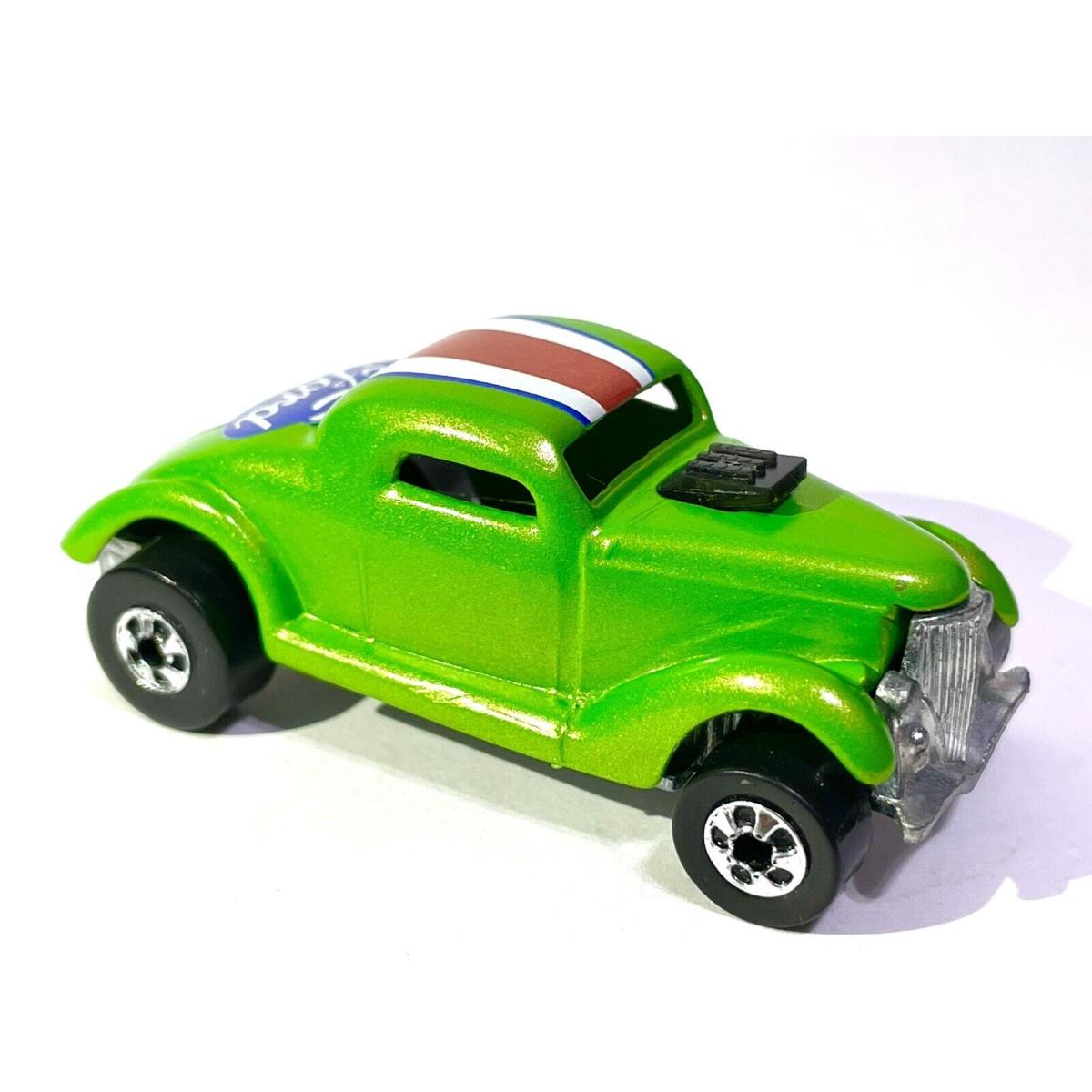 Mattel Hot Wheels Ford Oldie But A Goodie Neet Streeter Custom Candy Green