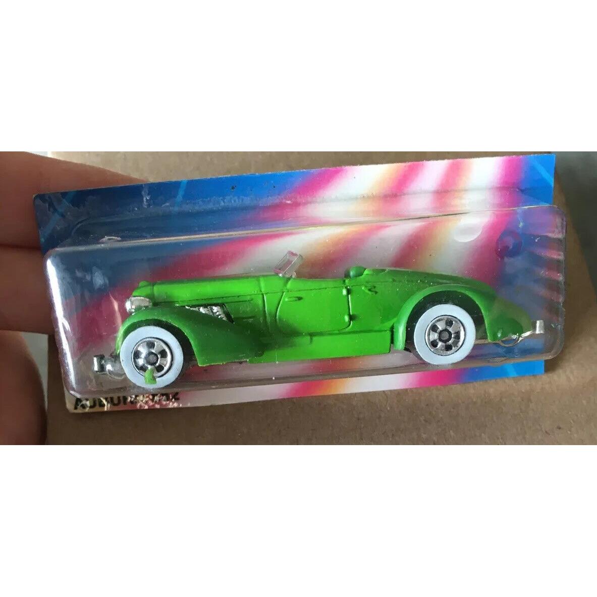 1986 Hot Wheels 2527 Green Auburn 852 Cut Card - See Photos Nrfp