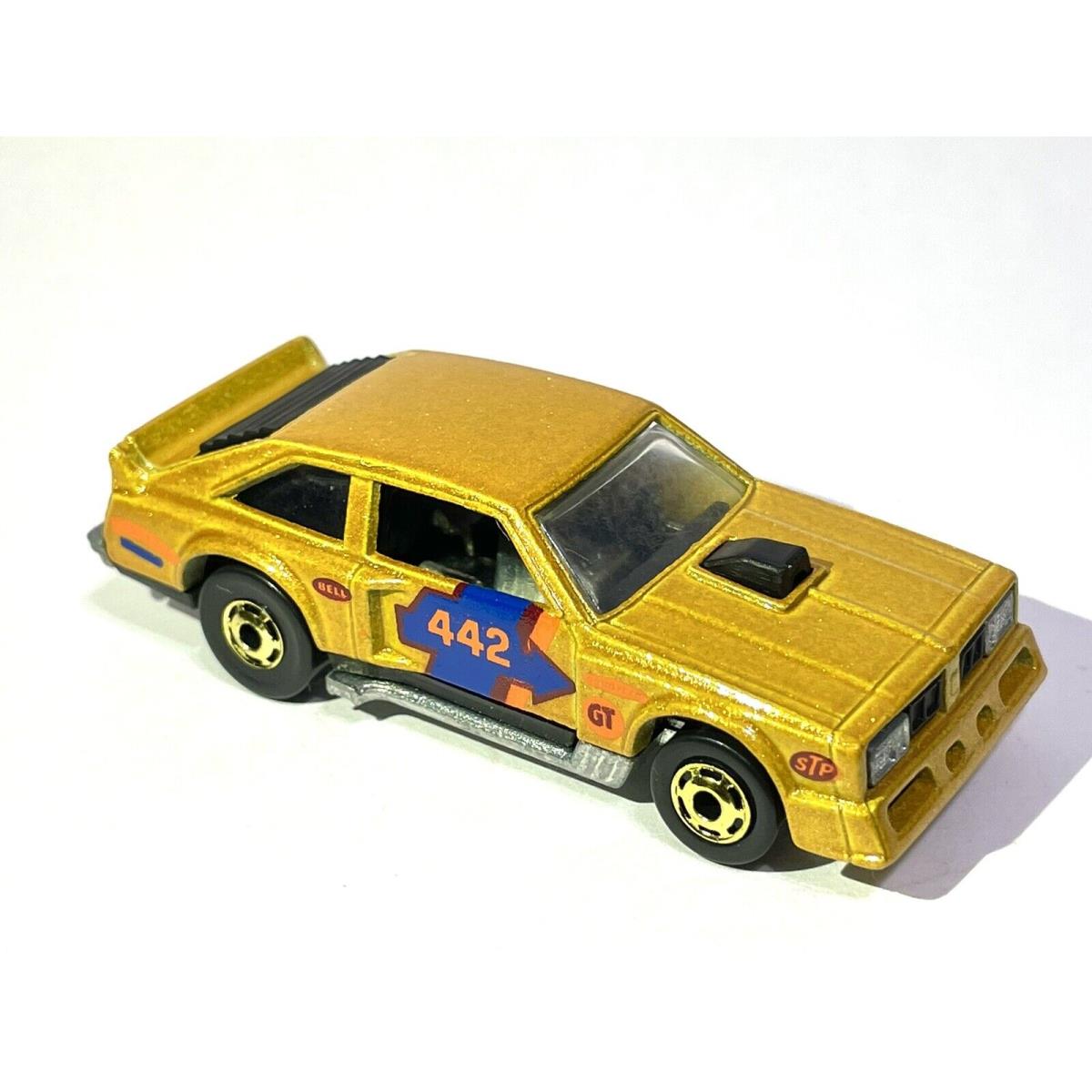 1982 Hot Wheels Flat Out 442 Gold Metallic Blister Pulled