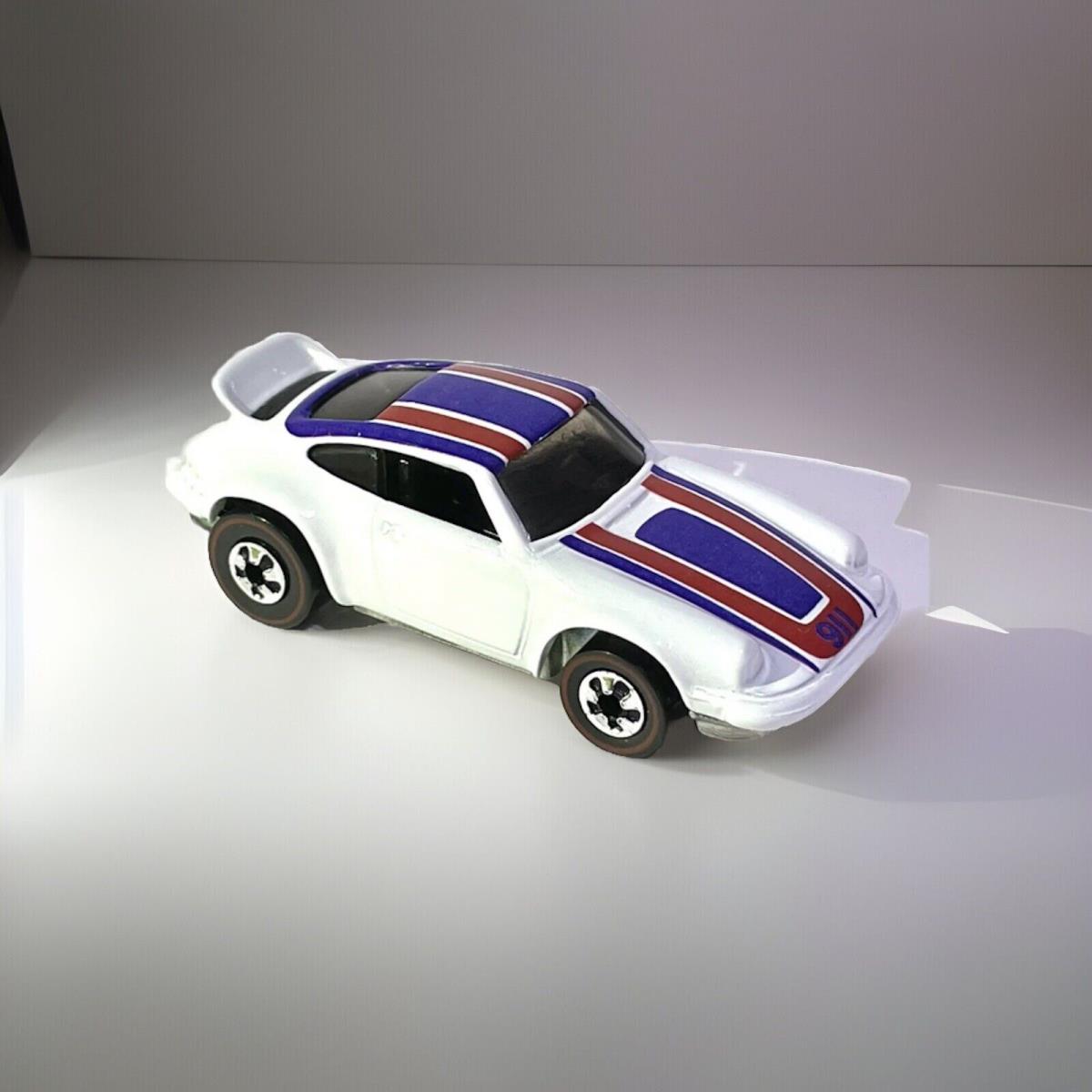 Hot Wheels Custom Restored 1974 Porsche Carrera P-911 Redline Race White