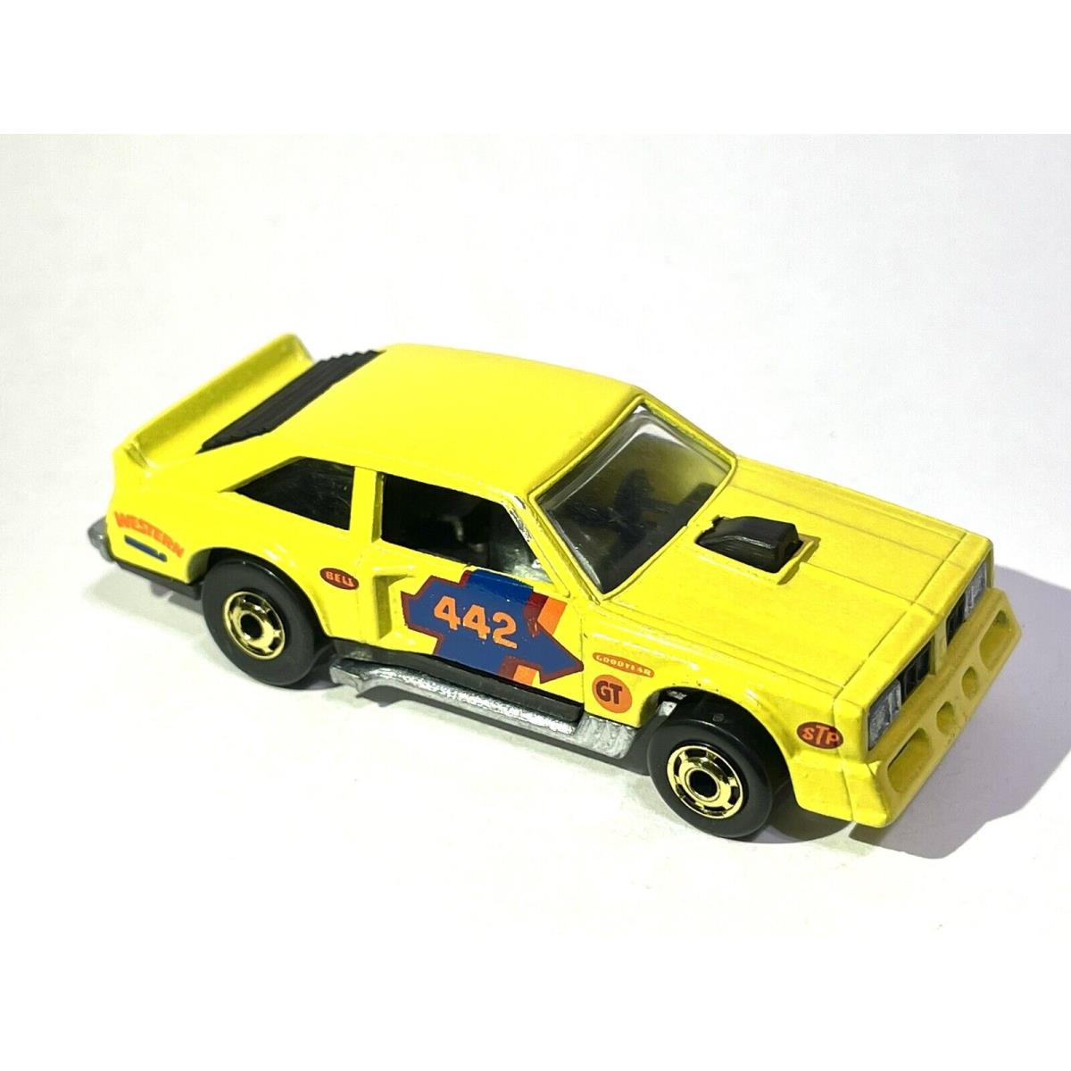 1979 Hot Wheels Flat Out 442 Yellow Blackwall Blister Pulled