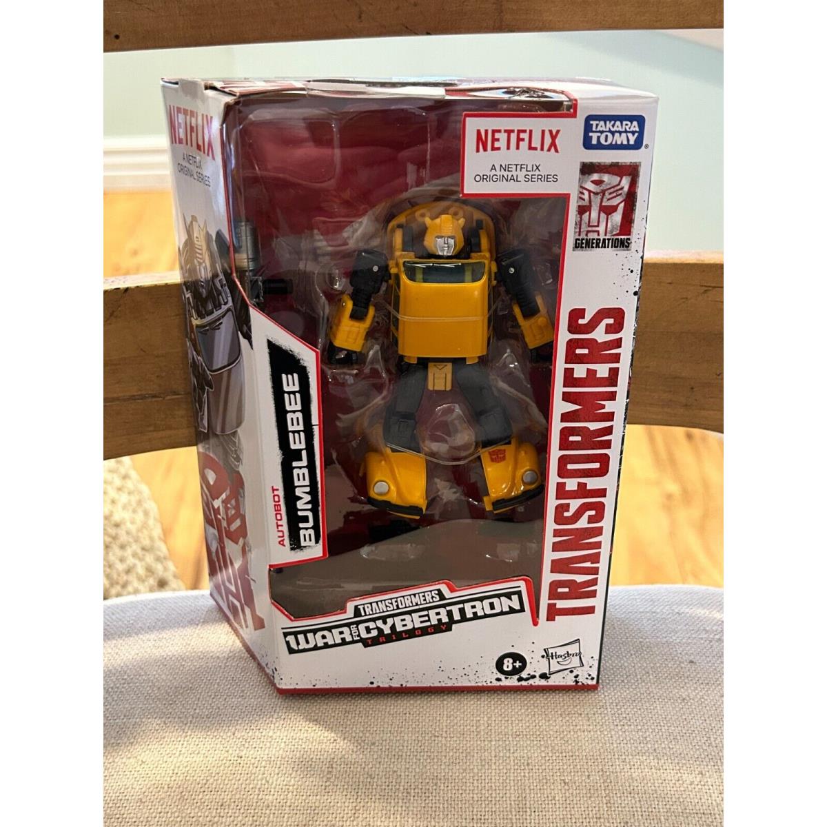 Transformers Generations War For Cybertron WFC-09 Bumblebee Netflix Exclusive