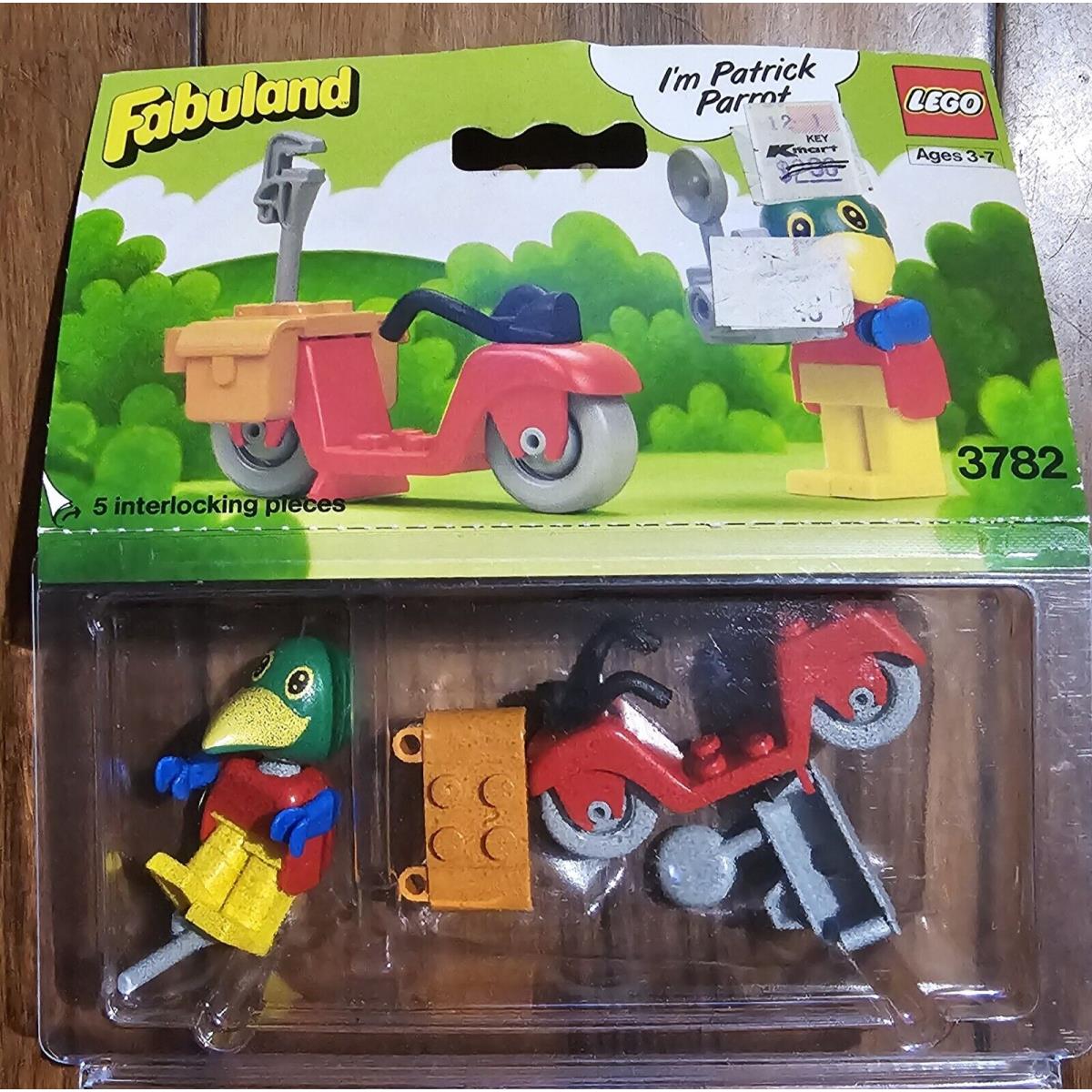 Vintage Lego Fabuland Patrick Parrot 3782 Minifigure Set Photographer 1982