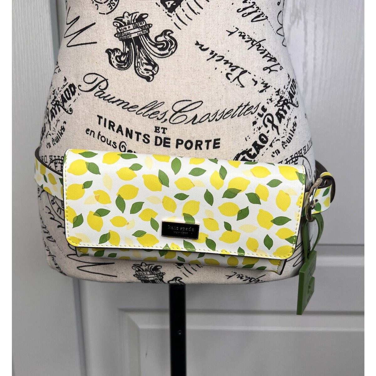 Kate spade retailer Fanny pack