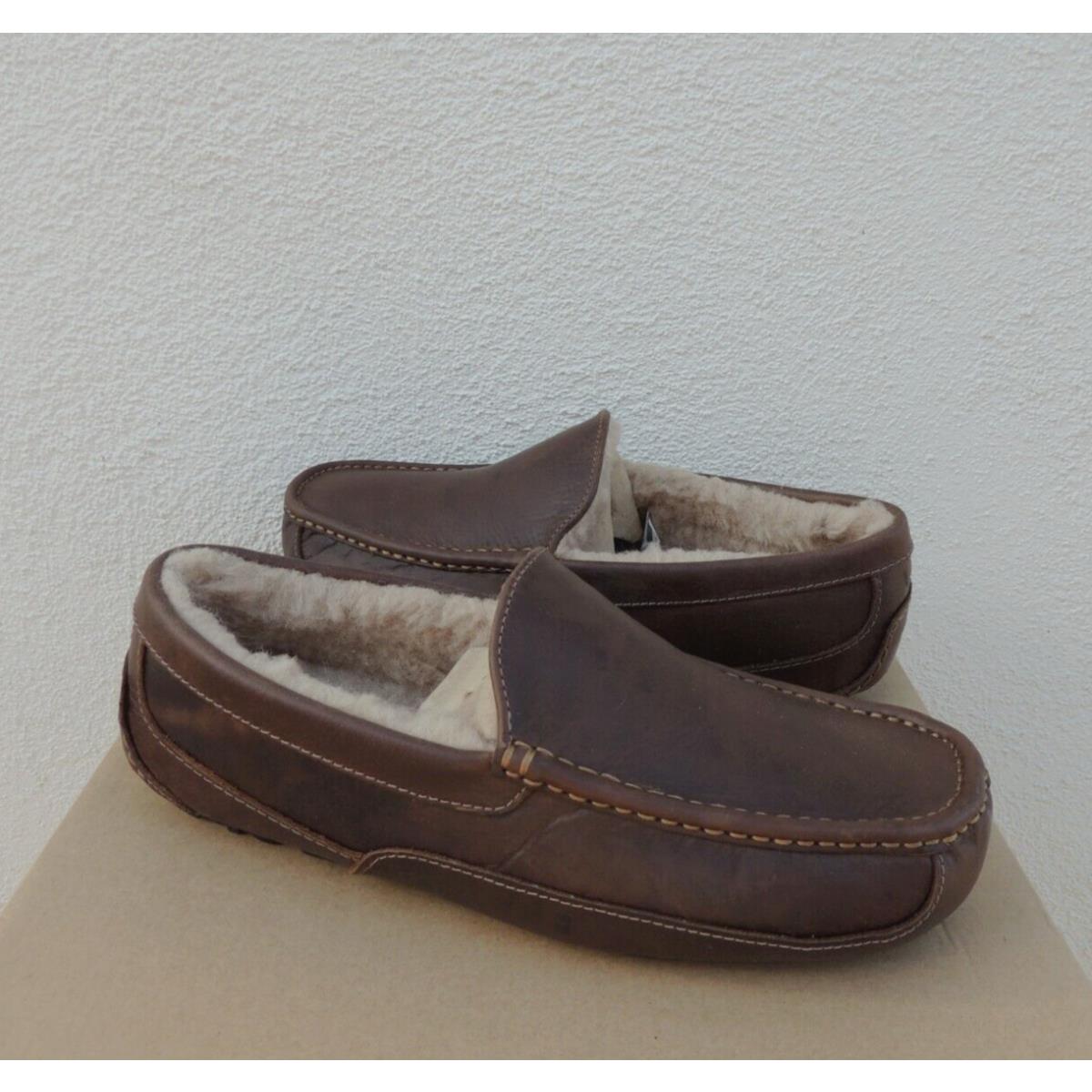 Ugg Ascot Tan Leather/ Sheepwool Slippers Men US 12/ Eur 45 Fits Small