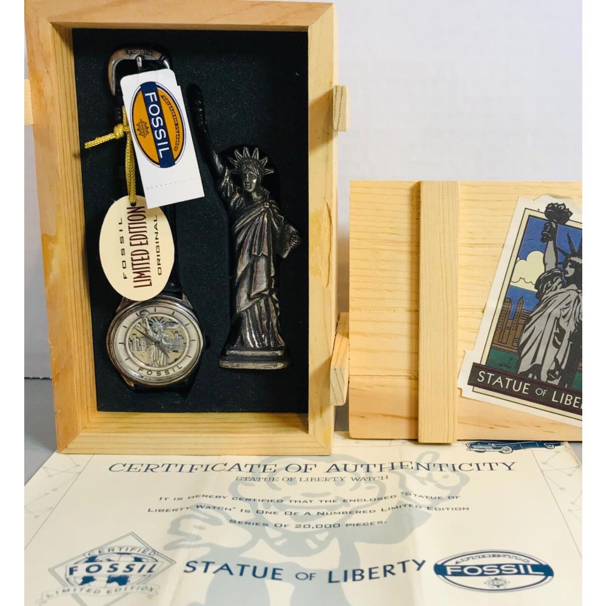 Limited Edition Fossil Statue of Liberty Raised 3D Watch Set LE-9445 Battery