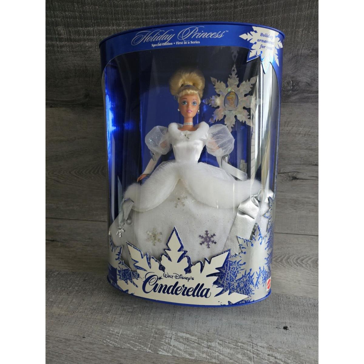 Vintage Disney 1996 Holiday Princess Cinderella Barbie Special Edition