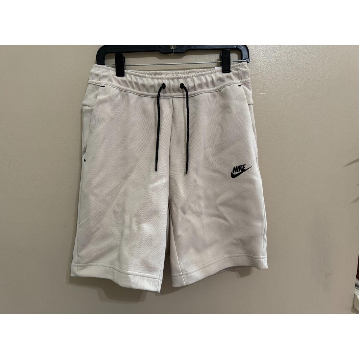 Nike Sportswear Tech Fleece Shorts Mens Size S Light Beige DV0539-104